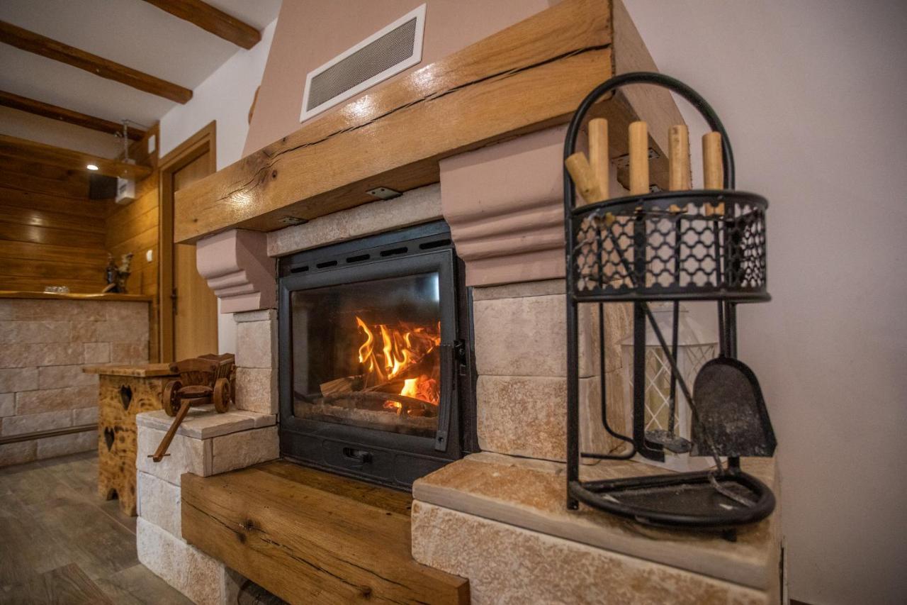 Apartmani Lara Modrus-Kuca Za Odmor מראה חיצוני תמונה