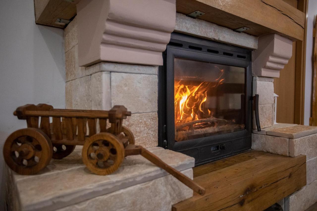 Apartmani Lara Modrus-Kuca Za Odmor מראה חיצוני תמונה
