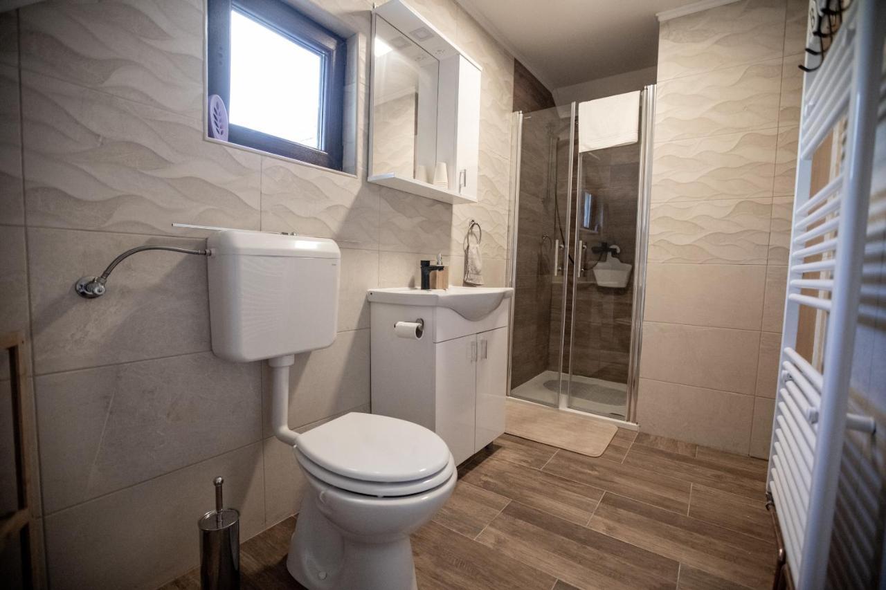 Apartmani Lara Modrus-Kuca Za Odmor מראה חיצוני תמונה