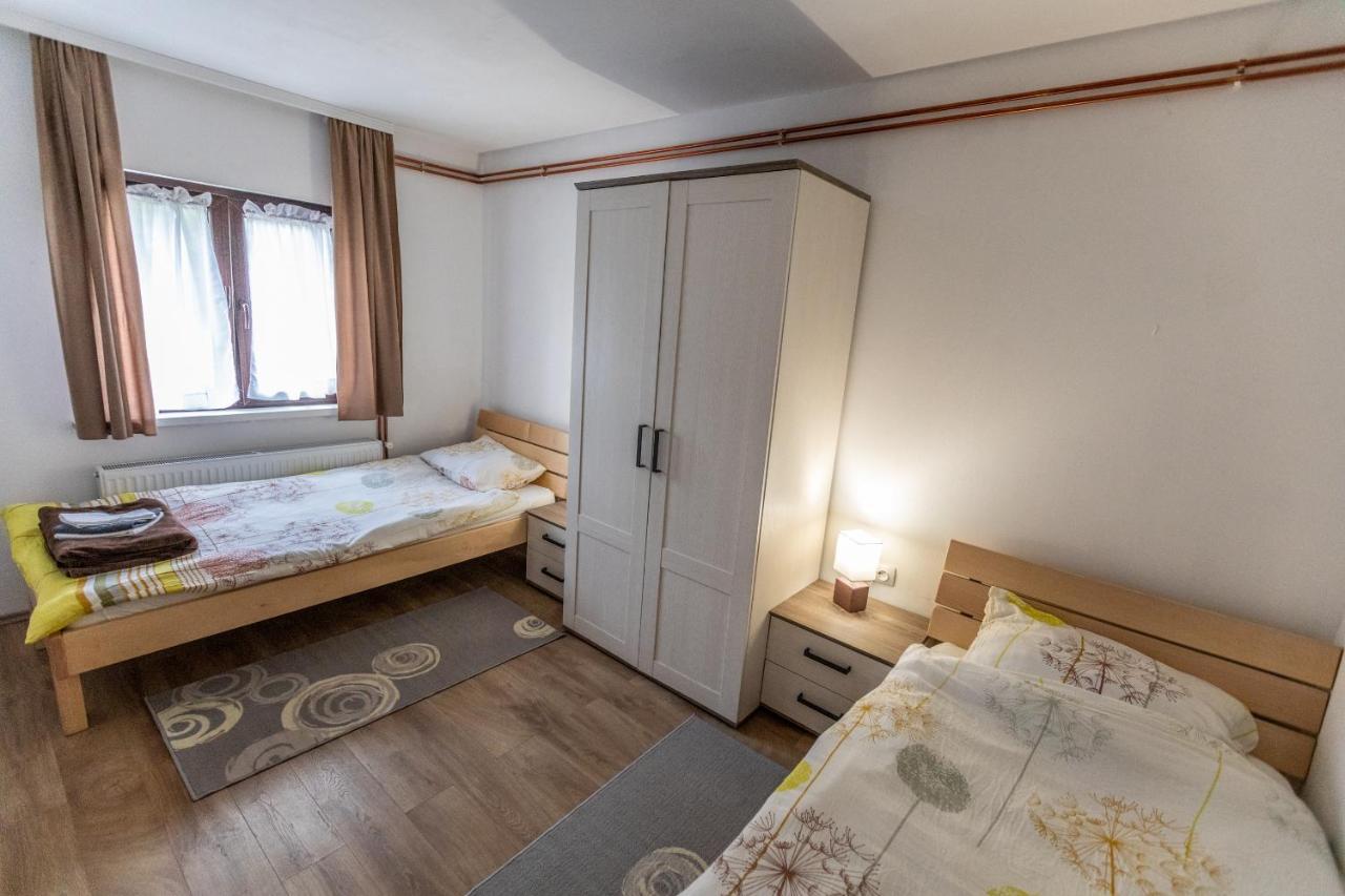 Apartmani Lara Modrus-Kuca Za Odmor מראה חיצוני תמונה